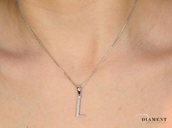 Srebrna zawieszka Literka L z cyrkonią AP17-0214 L (2).JPG